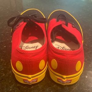 Vans x Disney Authentic “Mickey Mouse”